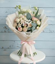 Букет цветов из:  Розы и Лизиантусы в Большевике Ставропольского края