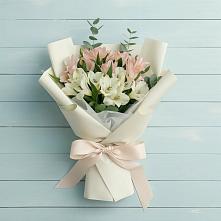 Букет цветов из:  Альстромерии в Большевике Ставропольского края