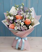 Букет цветов из:  Лизиантусы, Розы, Альстромерии и Гипсофила в Большевике Ставропольского края