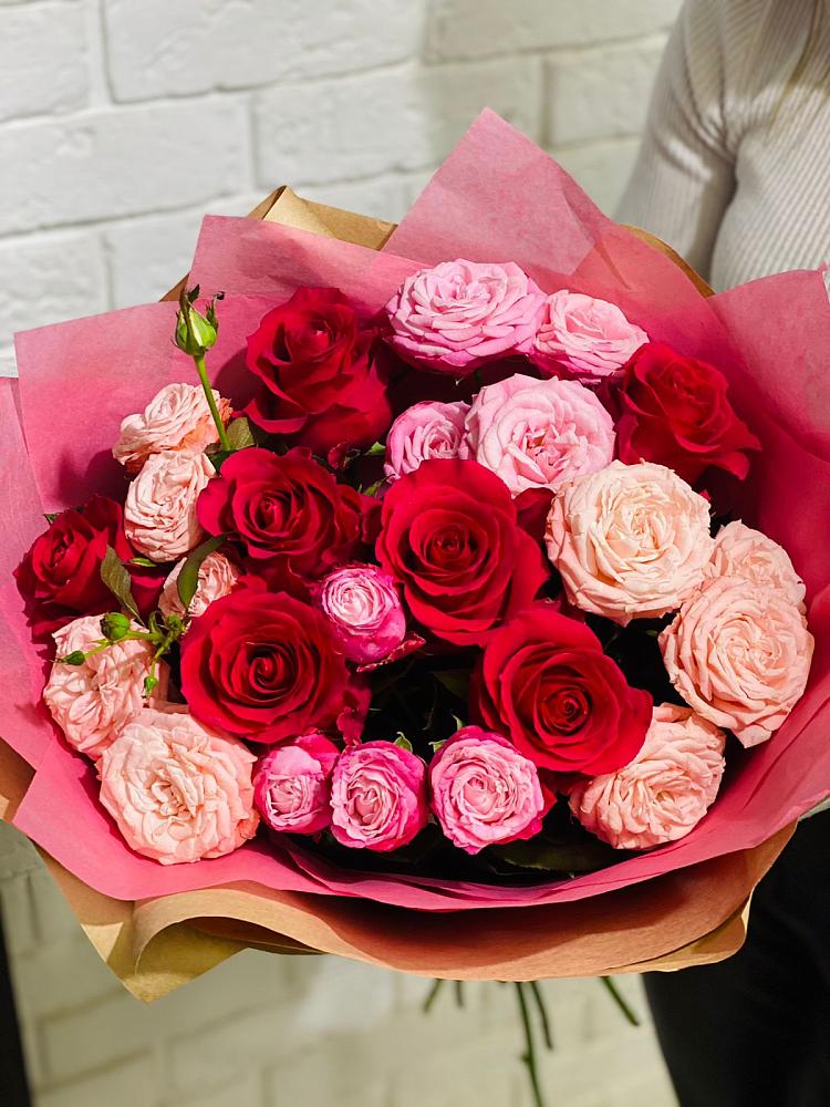 Букет цветов из: Розы в Большевике Ставропольского края