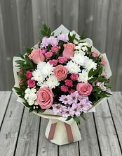 Букет цветов из:  Альстромерии, Гвоздики, Розы и Хризантемы в Большевике Ставропольского края