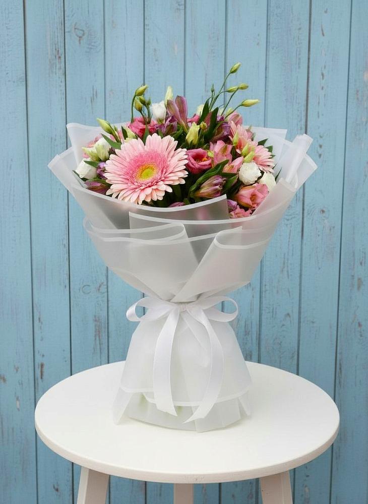 Букет цветов из: Герберы, Альстромерии и Лизиантусы в Большевике Ставропольского края