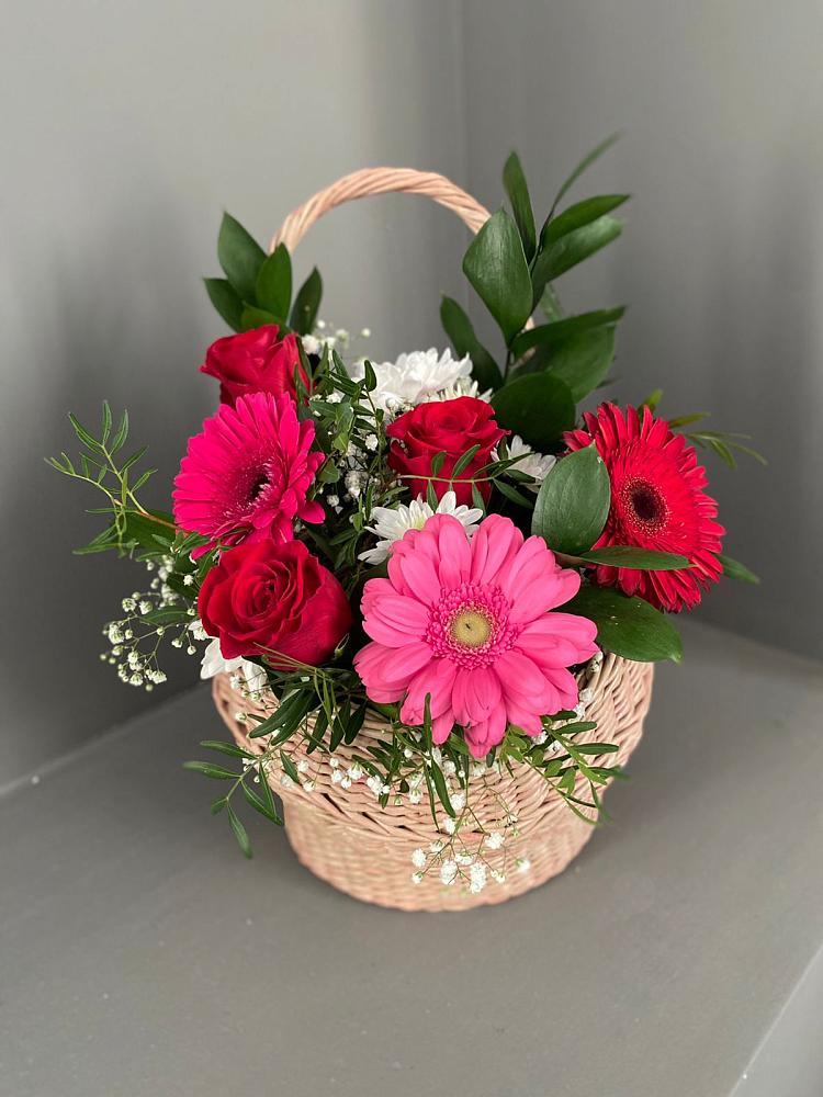 Цветочная композиция из Розы, Хризантемы и Герберы в корзине в Большевике Ставропольского края