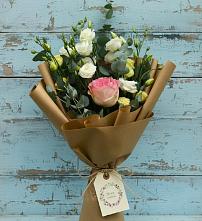 Букет цветов из:  Розы и Лизиантусы в Большевике Ставропольского края