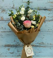 Букет цветов из:  Розы и Лизиантусы в Большевике Ставропольского края